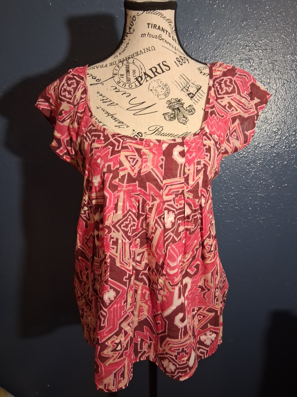 Calvin KleinWomen’s Short Sleeve Scoop Neck Top - Pink Geometric Print XS